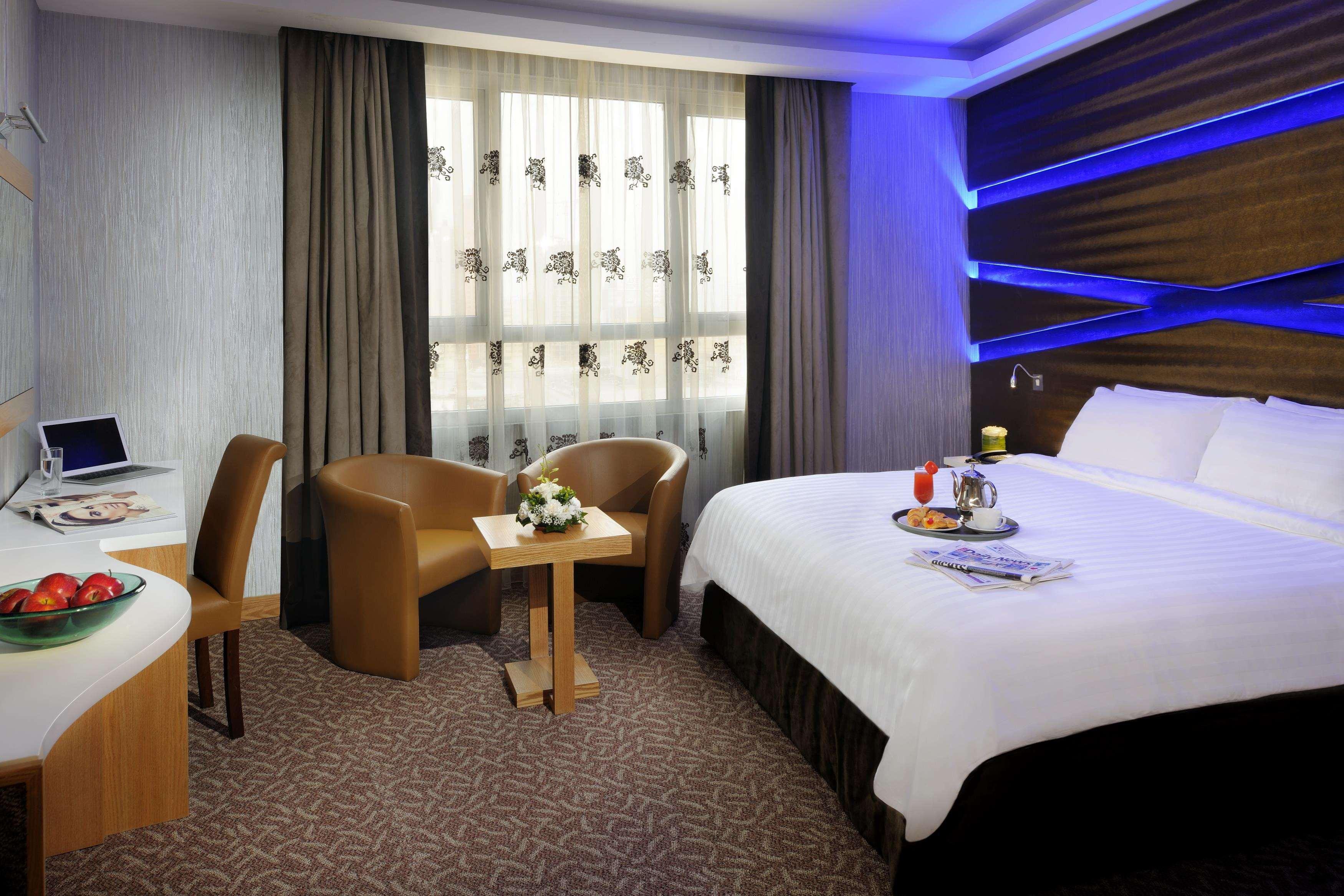 Al Safir Hotel Манама Екстер'єр фото
