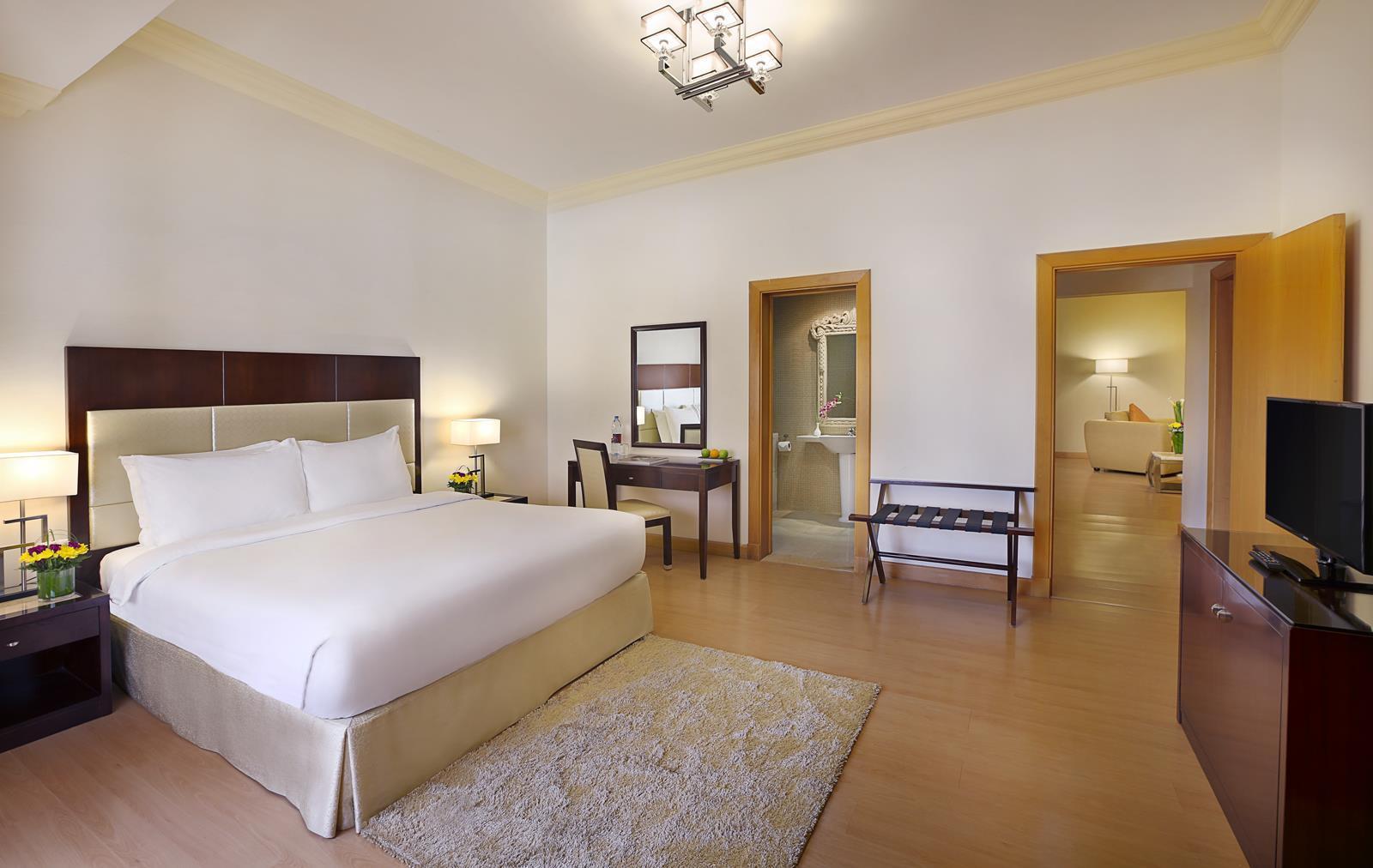 Al Safir Hotel Манама Екстер'єр фото