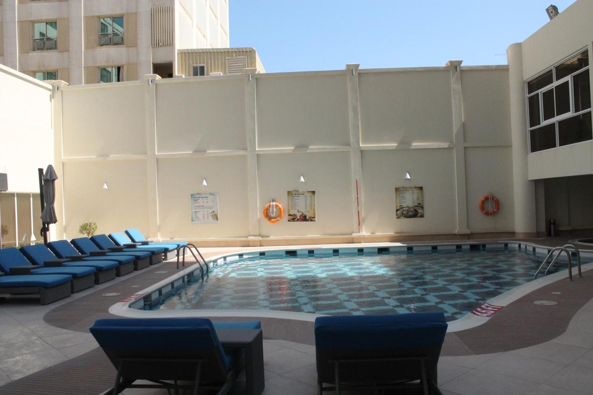 Al Safir Hotel Манама Екстер'єр фото