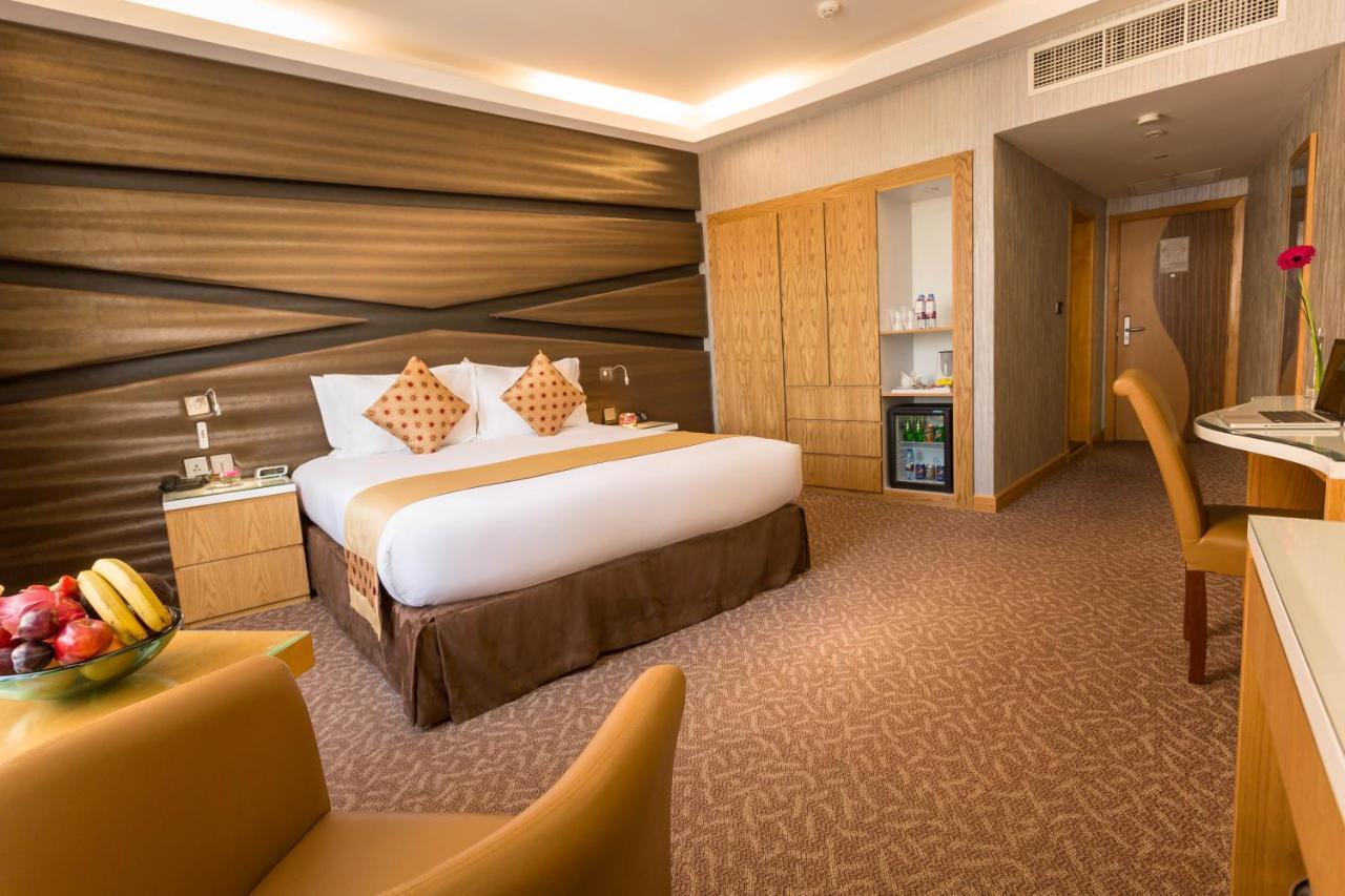 Al Safir Hotel Манама Екстер'єр фото